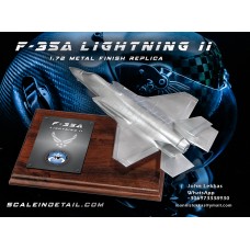 F-35A Lightning II 1:72 Replica 